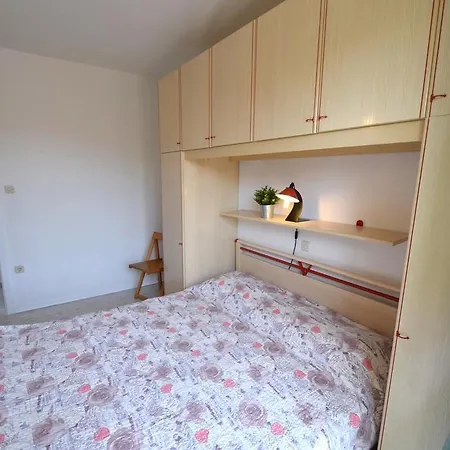 Apartment Karuza Malinska